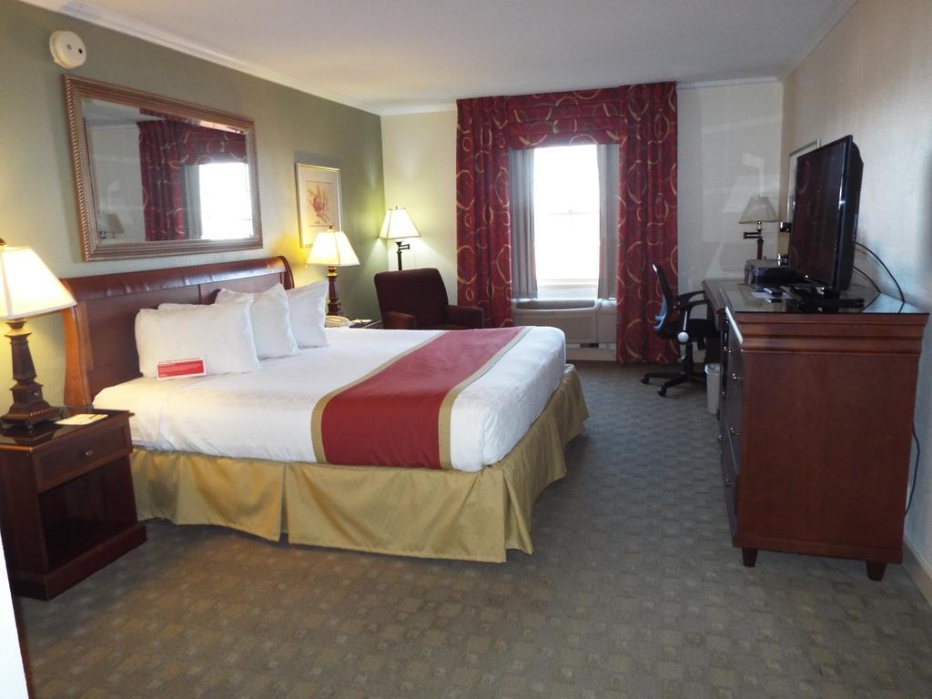 Ramada Conference Center Hotel Morgantown Exterior photo